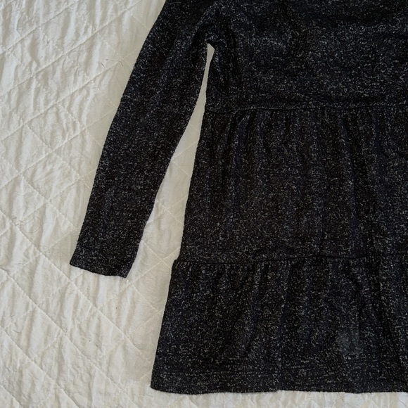 ART CLASS Dark Gray Tiered Long Sleeve Dress Girls Size 6/6X - Picture 2 of 7